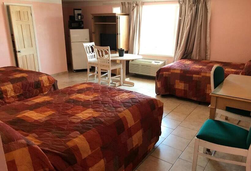 اتاق استاندارد سه نفره, El Ray Motel