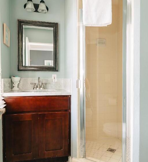 带海景的标准房, Laguna Cove