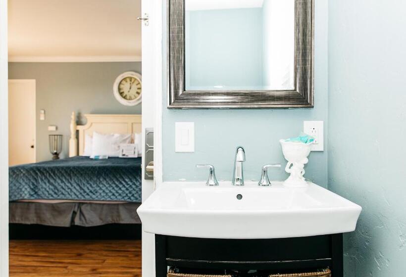 带大床的标准间, Laguna Cove