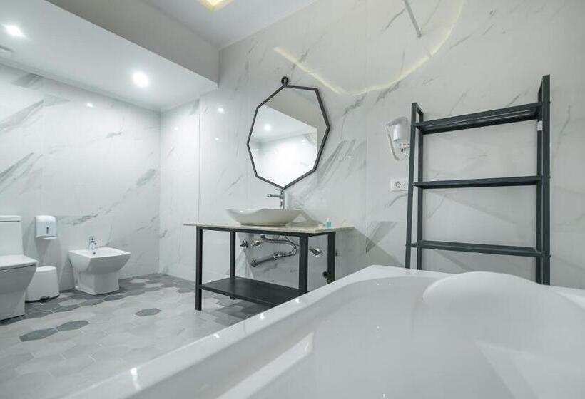带大床的标准间, Barba Boutique