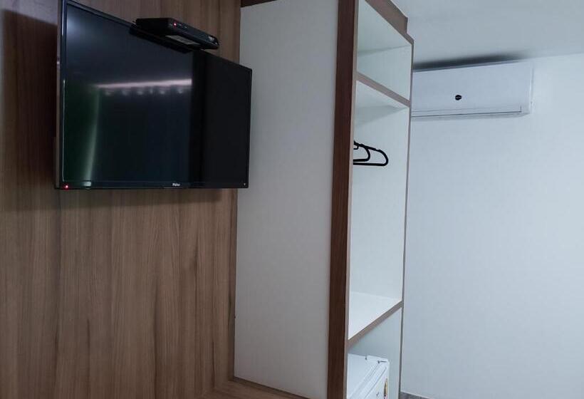 Номер Стандарт Трехместный, Executive Plaza