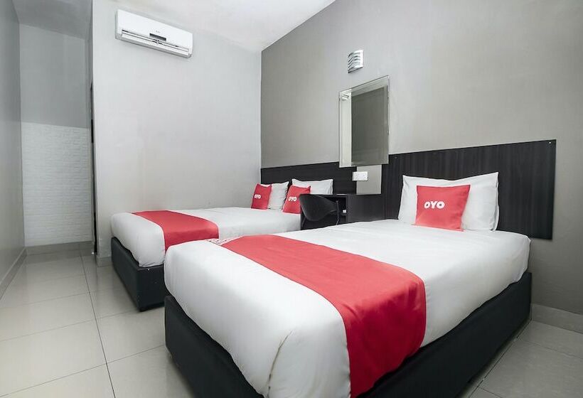 Номер Стандарт Трехместный, Oyo 89885 Nice Stay Three Six Five Services