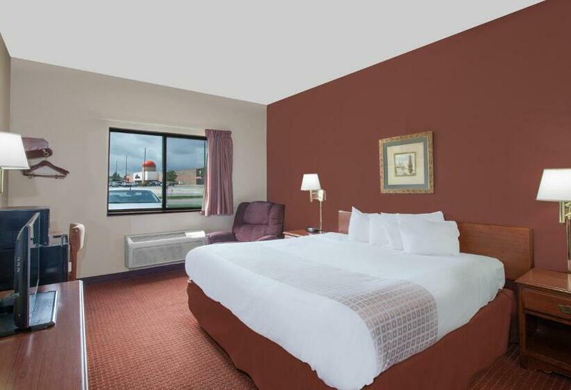 Номер Deluxe Кровать Кинг, Super 8 By Wyndham Mason City