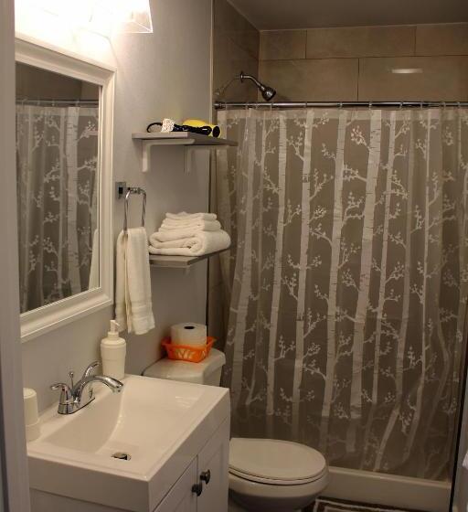 Люкс 3 Спальни, Rainier Guesthouse