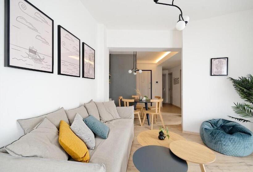 Апартаменты 2 Спальни, Odyssey Residence