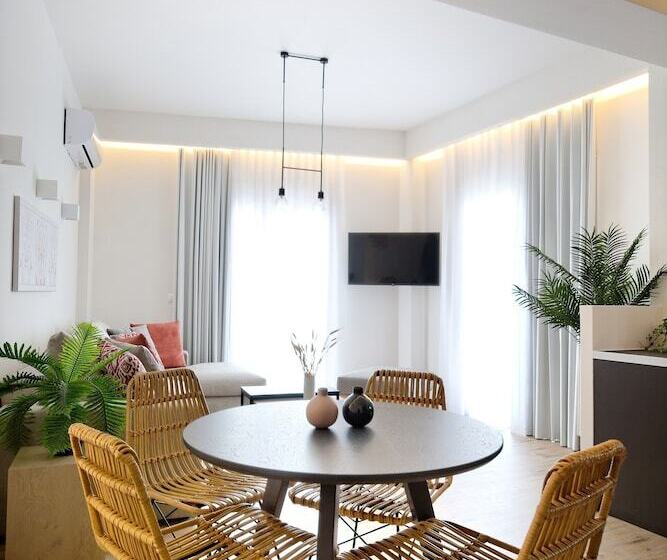 Апартаменты 1 Спальня, Odyssey Residence