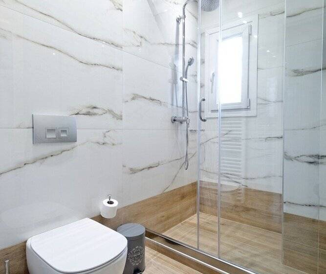 Апартаменты 1 Спальня, Odyssey Residence