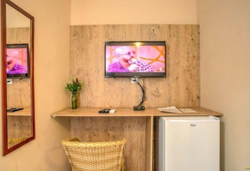 سوییت خانوادگی, I9 Embaú Flats & Suites