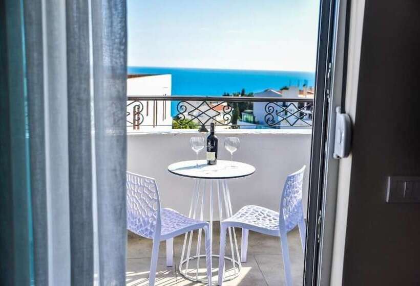 اتاق لوکس با چشم‌انداز دریا, Padam Hotel & Spa