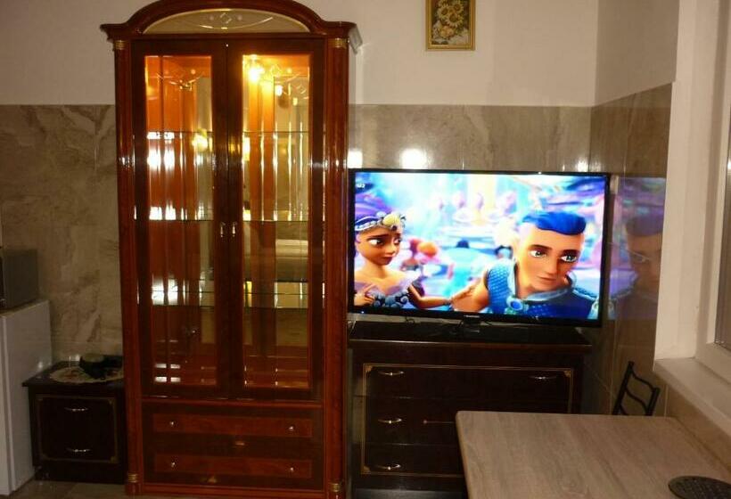 Апартаменты 1 Спальня Нижний Этаж, R1 Rolléder Apartman Ház