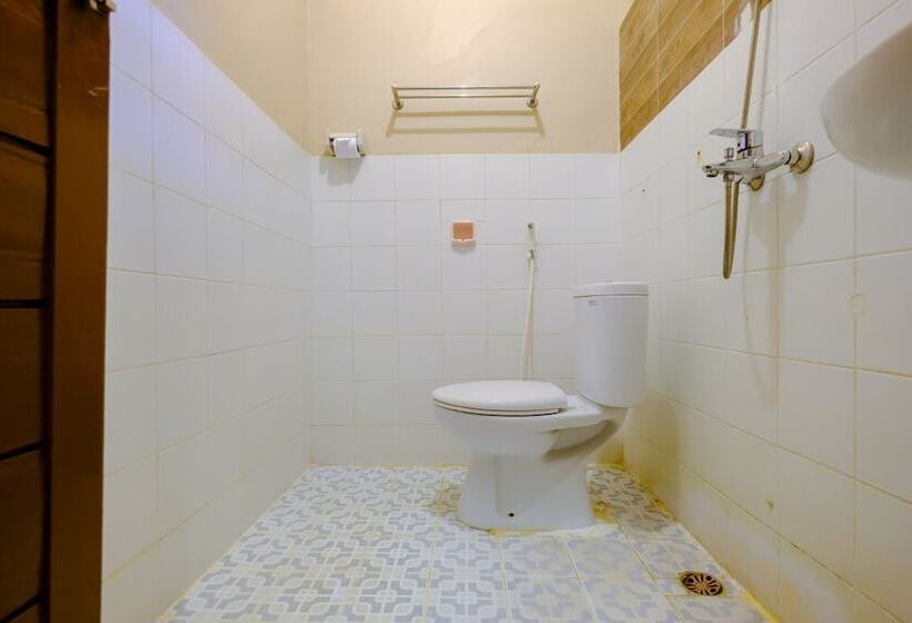 غرفة عائلية, Pondok Lita By Oyo Rooms
