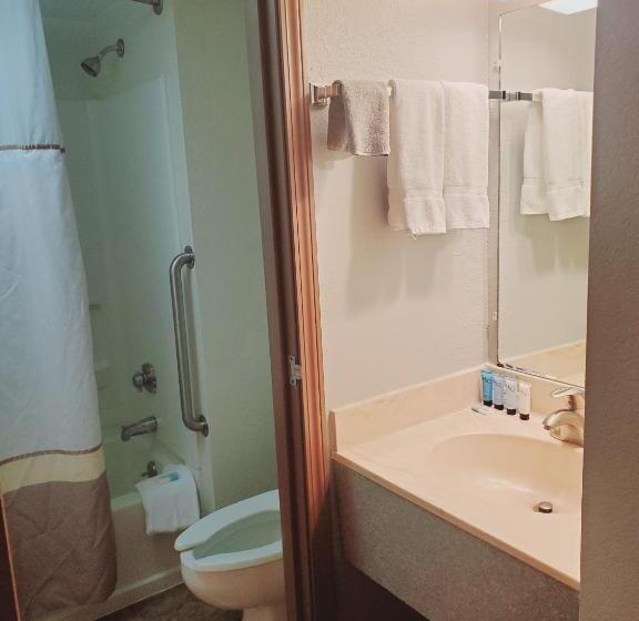 Номер Стандарт 2 Двуспальные Кровати, Blackstone Lodge And Suites