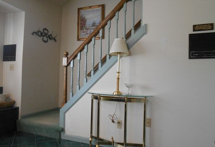 Люкс с гидромассажем, West Ridge Bed And Breakfast