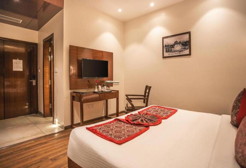 Номер Стандарт, Amritara Sadka Amritsar