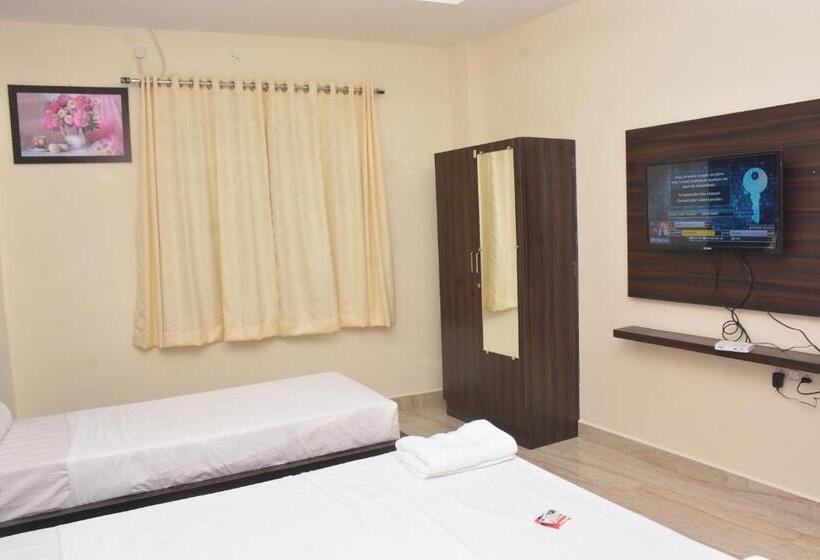 Номер Deluxe, Arihanth Inn