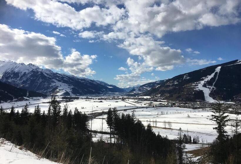 اتاق کلاسیک سه تخته, Gasthof Zacherlbräu
