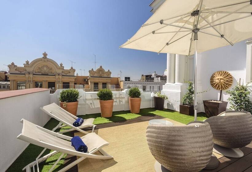 اتاق لوکس با چشم‌انداز شهر, Boutique Hotel H10 Villa de La Reina