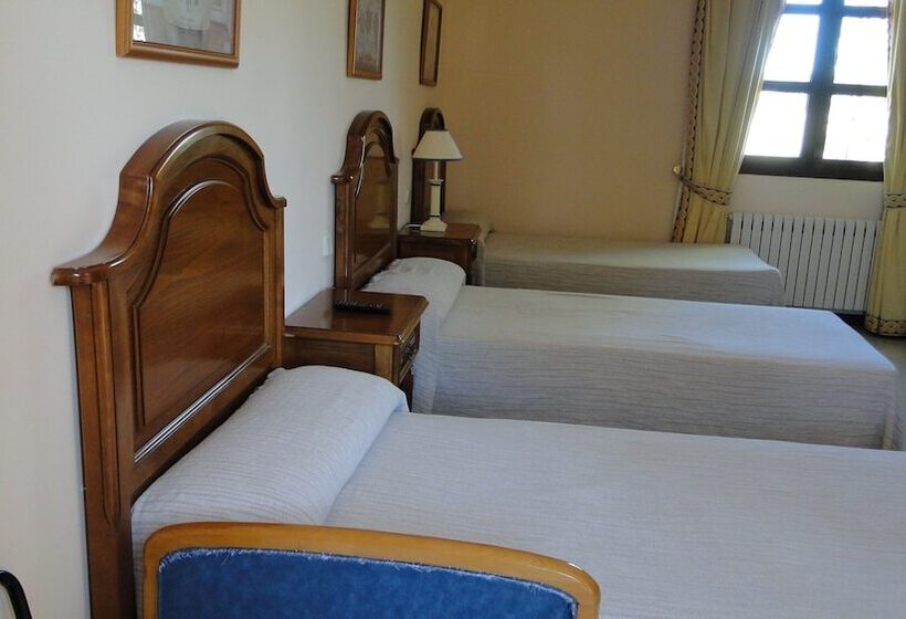 غرفة كلاسيكية رباعية, Hostal Las Paneras