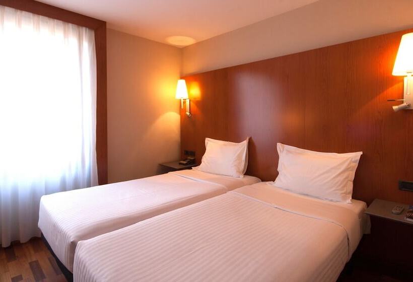 Номер Стандарт, B&b Hotel Castellón