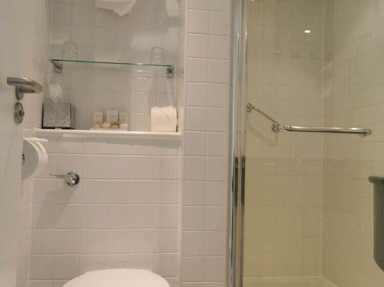 اتاق استاندارد با تخت دوبل برای معلولان, Hilton Garden Inn Glasgow City Centre