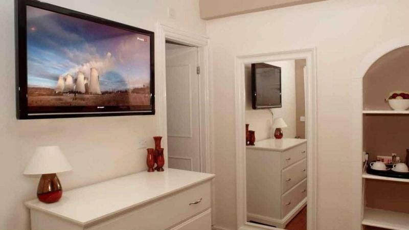 Quarto Estandar, Piccolino Hyde Park