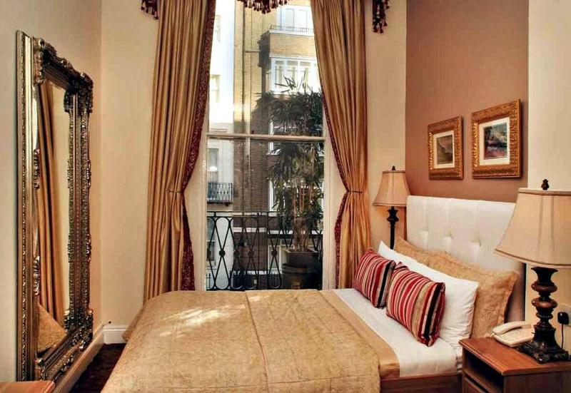 Quarto Estandar, Piccolino Hyde Park