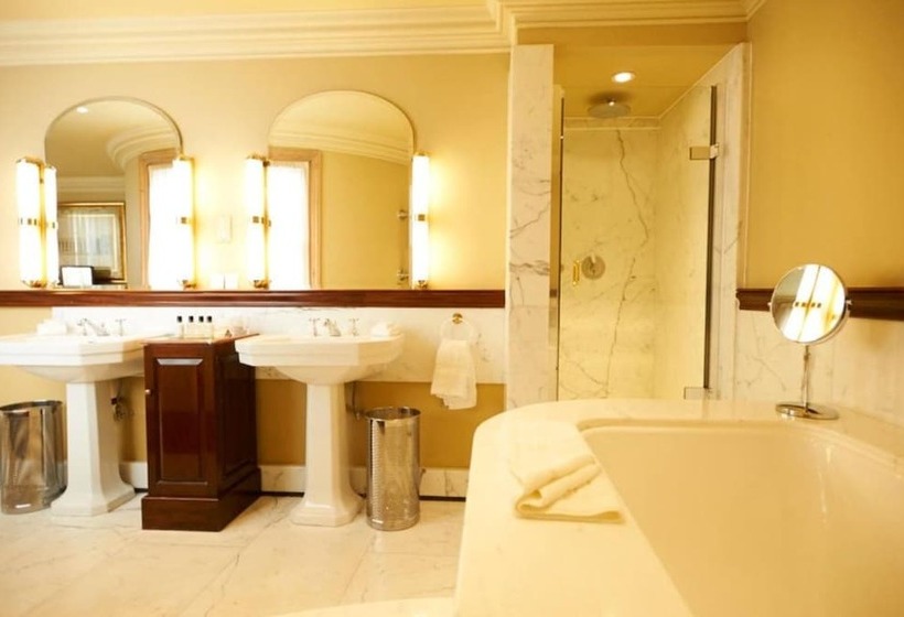 Люкс, Stoke Park Country Club Spa And