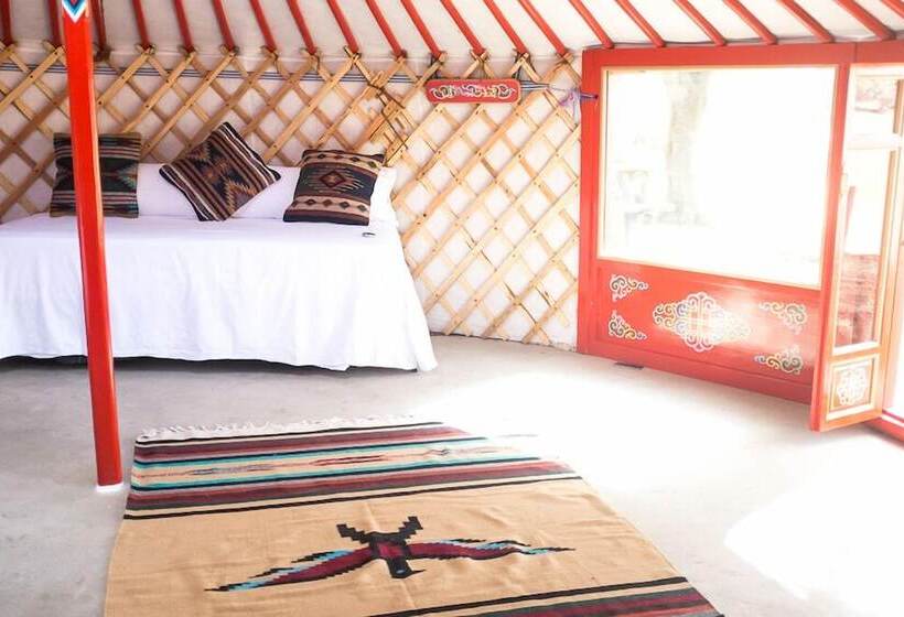 Бунгало Deluxe, Wakana Lake Glamping