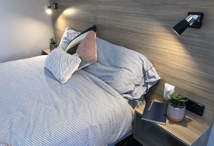 스탠다드 룸 공동 욕실, Carnarvon Lodge Kirribilli, Sydney