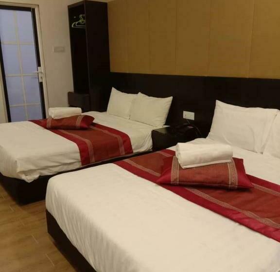 اتاق لوکس خانوادگی, D Spark Hotel Bayu Tinggi