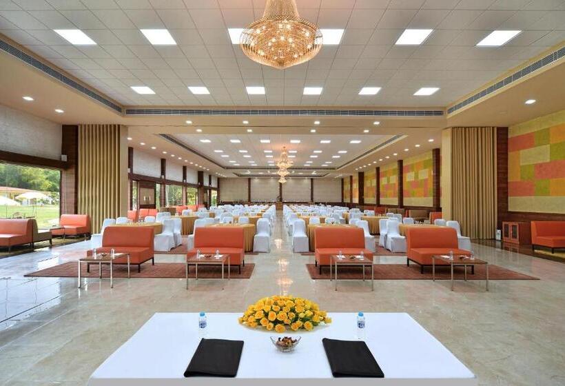 اتاق استاندارد با چشم‌انداز باغ, Best Western Resort Country Club