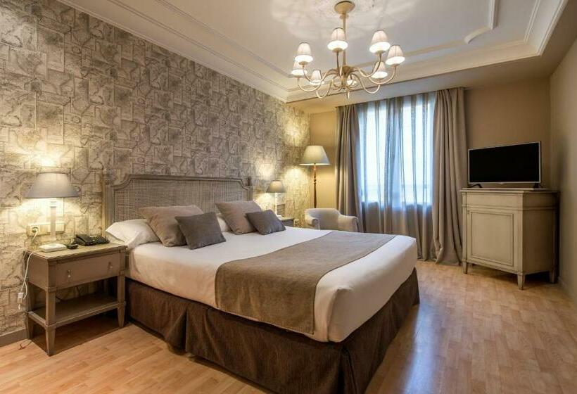 Номер Стандарт Трехместный, Vincci Lys