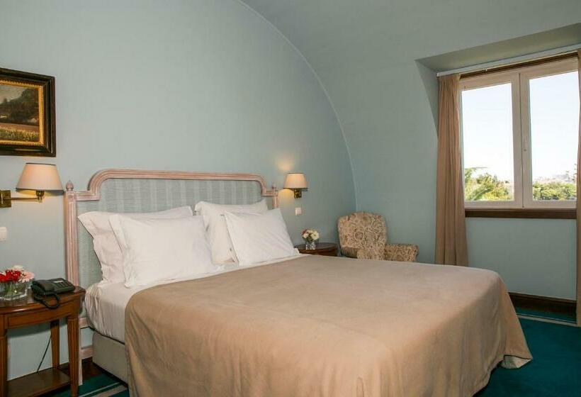 Quarto Deluxe Vista Cidade, Pestana Palace Lisboa Hotel & National Monument   The Leading Hotels Of The World