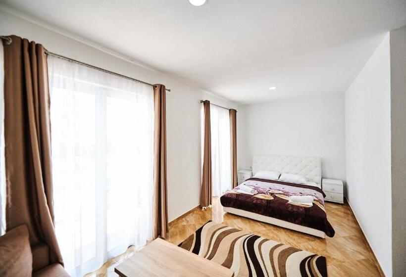 Suite Pool View, Halibas