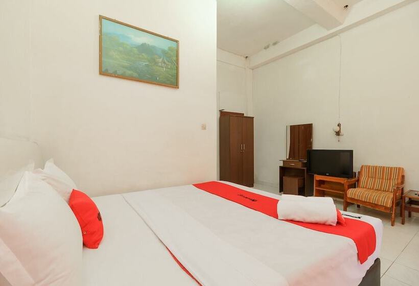 Номер Стандарт, Reddoorz @ Tuktuk Danau Toba