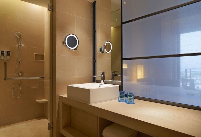 ダブルベッドスタンダードルーム, Four Points By Sheraton Guangdong, Heshan