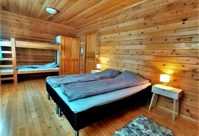 패밀리 룸 공용 욕실, Old Pine Husky Lodge
