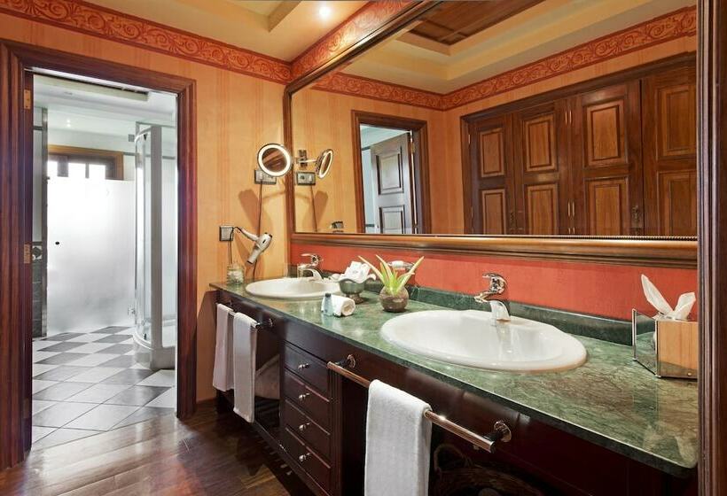سوئیت با چشم‌انداز زمین گلف, Elba Palace Golf Boutique Hotel   Adults Only