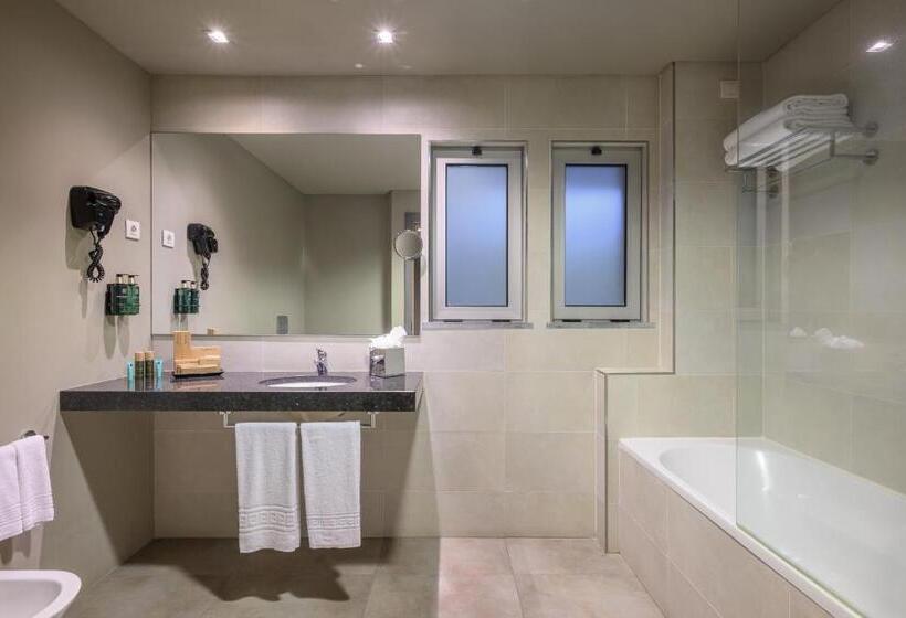 سوییت, Melia Setubal