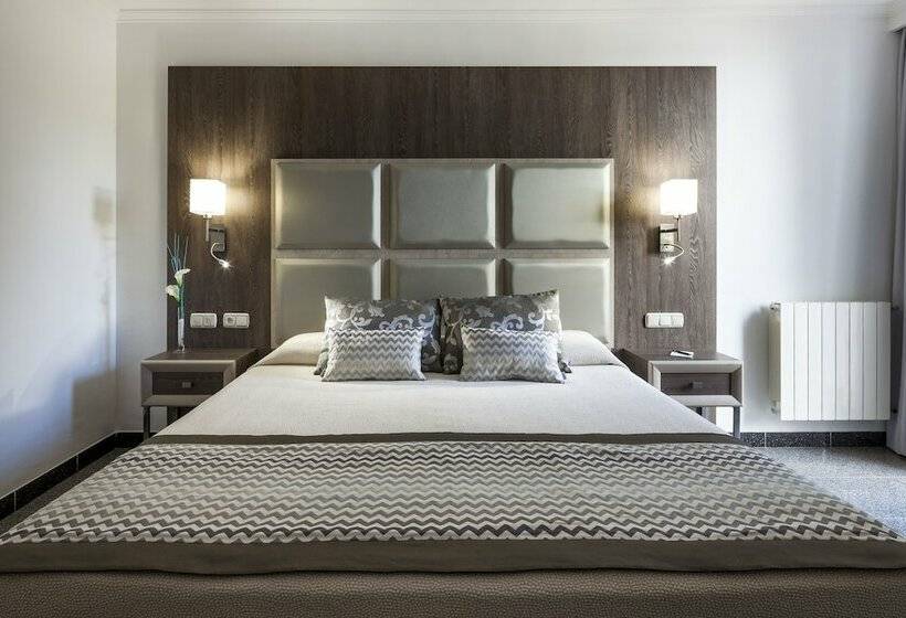 スイート, Suite Hotel S Argamassa Palace