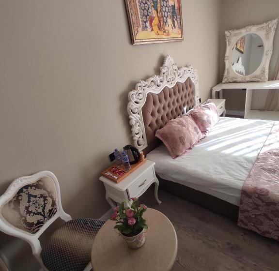 テラス付きスタンダードワンルーム, Basilica Guest House