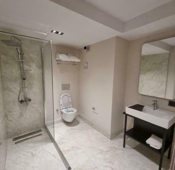 Quarto Familiar, Kalfa