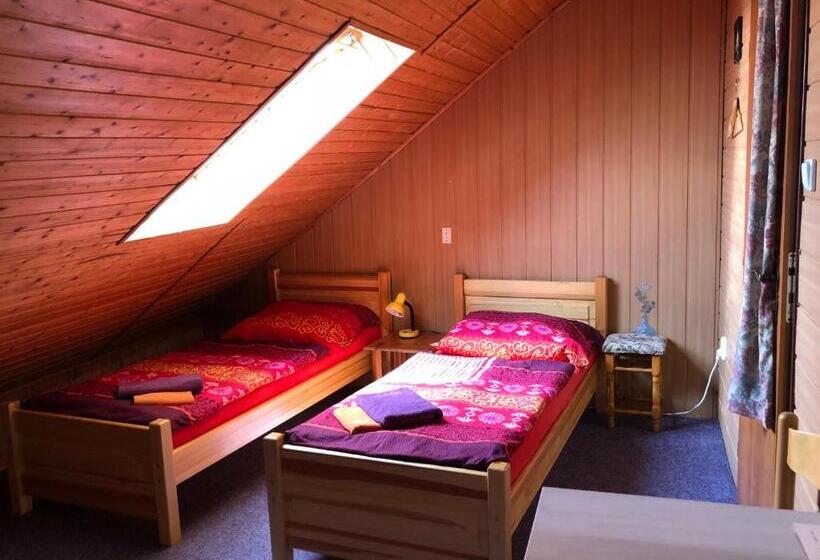 Номер Стандарт, Guest House U Náhonu