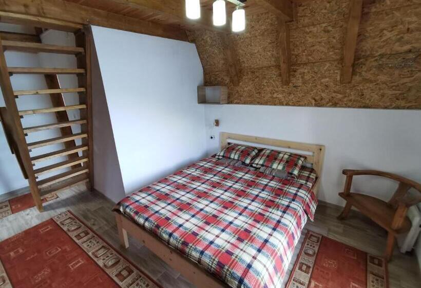 بانگلوی استاندارد, B&b Konak