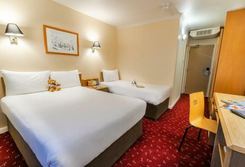 Семейный Номер, Ibis London Earls Court