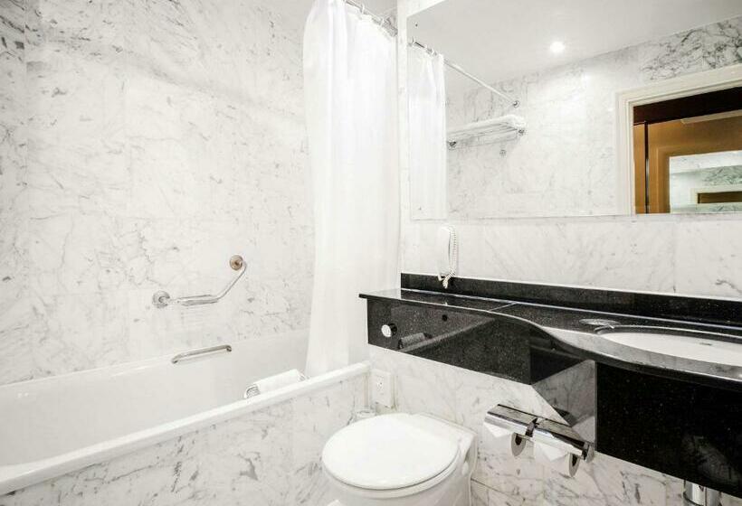 Номер Superior, Ibis London Earls Court
