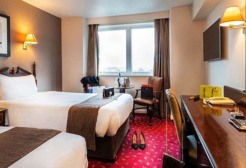 Номер Стандарт, Ibis London Earls Court