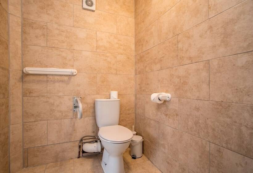 Deluxe Kolmen Hengen Huone, Wilson Lodge