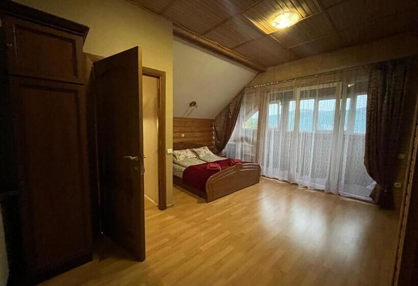 １ベッドルームハウス, діброва