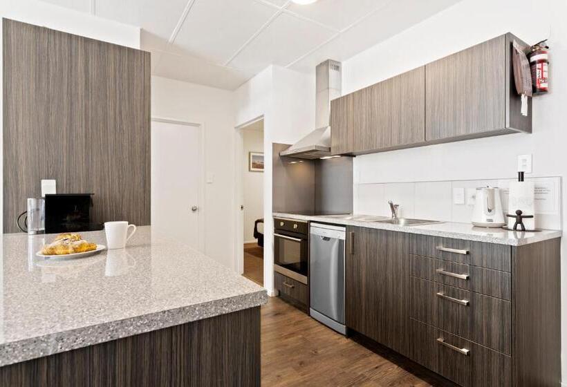 1 Bedroom Apartment Mountain View, Heart Of Queenstown